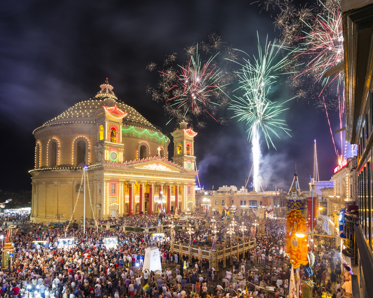 5 Best Firework Festivals in Malta - Golden Sands Malta